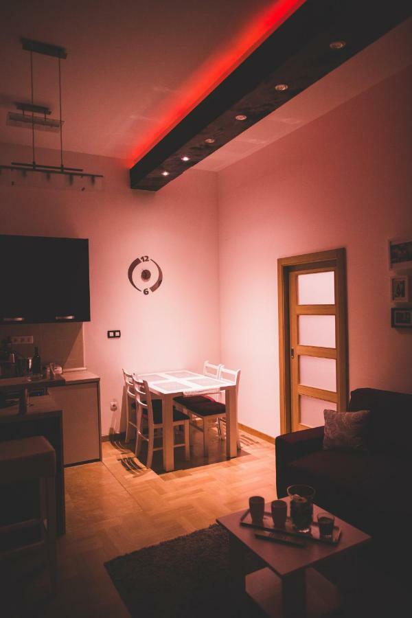 Clyra Apartment City Centar Загреб Екстериор снимка