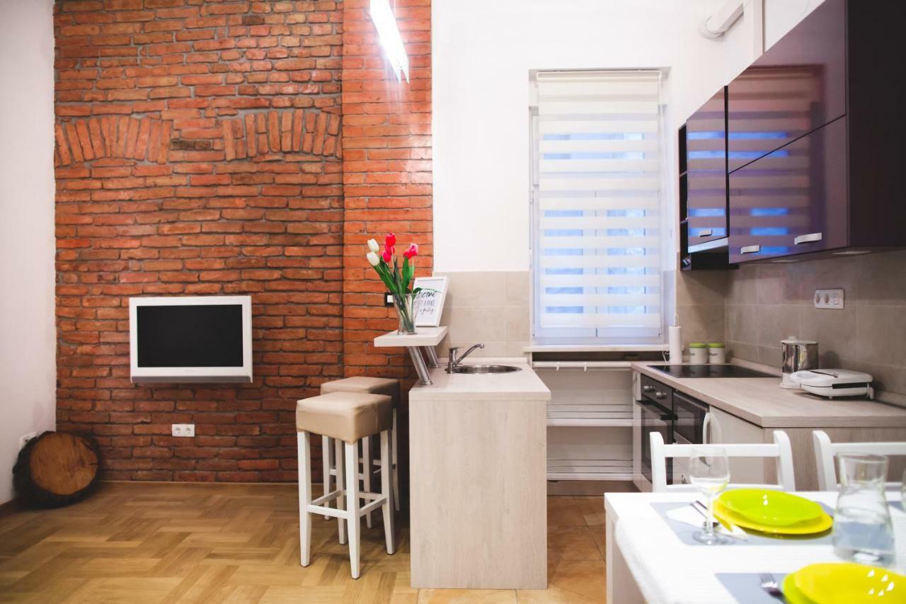 Clyra Apartment City Centar Загреб Екстериор снимка